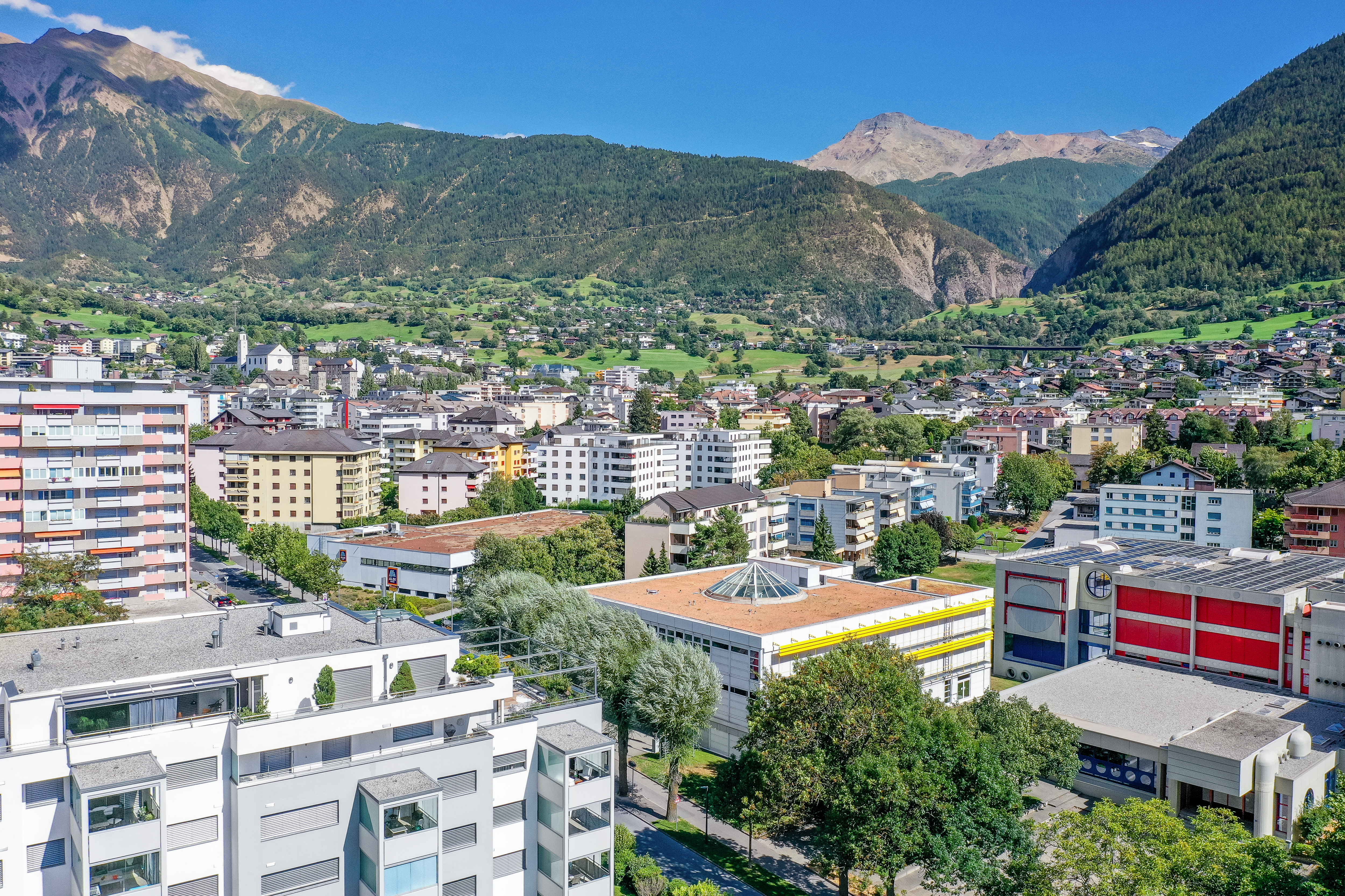 César Ritz Colleges - Vieni a trovarci