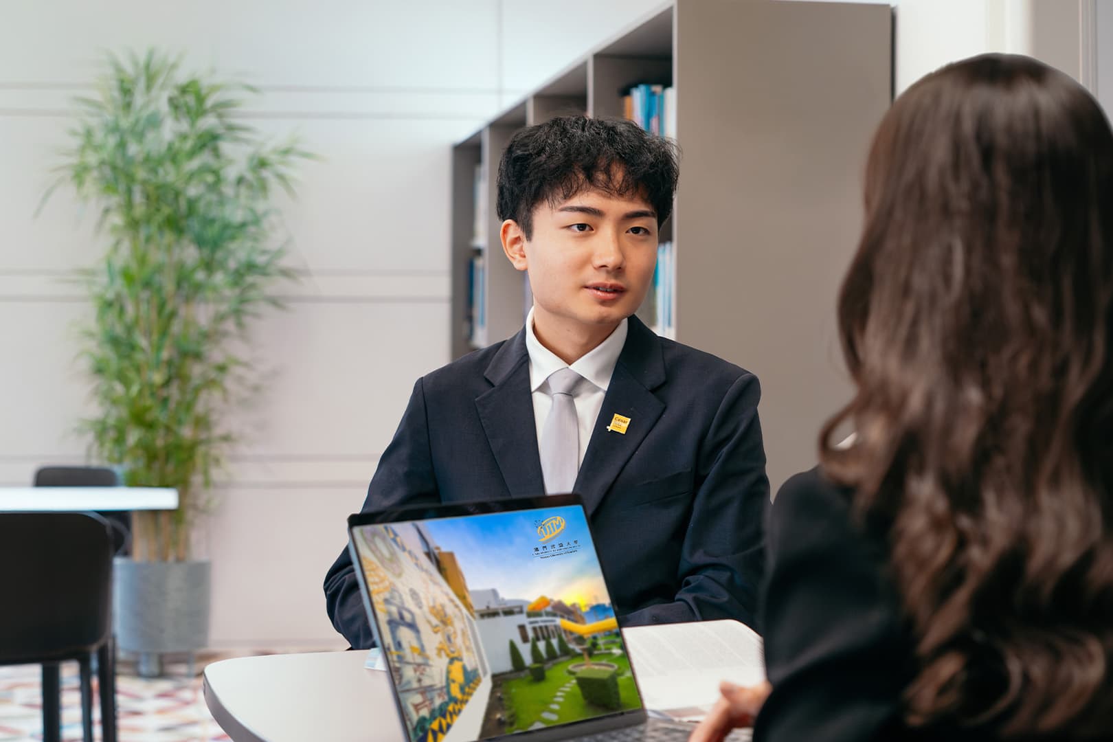 UTM e César Ritz Colleges - Programma di doppia laurea triennale