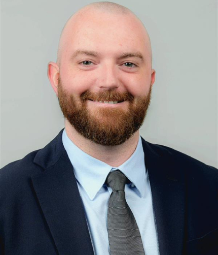 Matthew Lee - Vice responsabile operativo