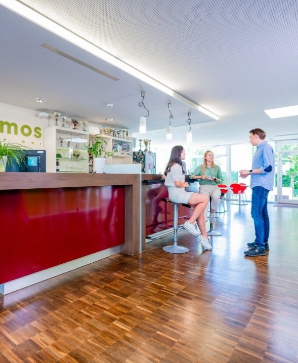 Cosmos-coffee-lounge-CRCS-Brig